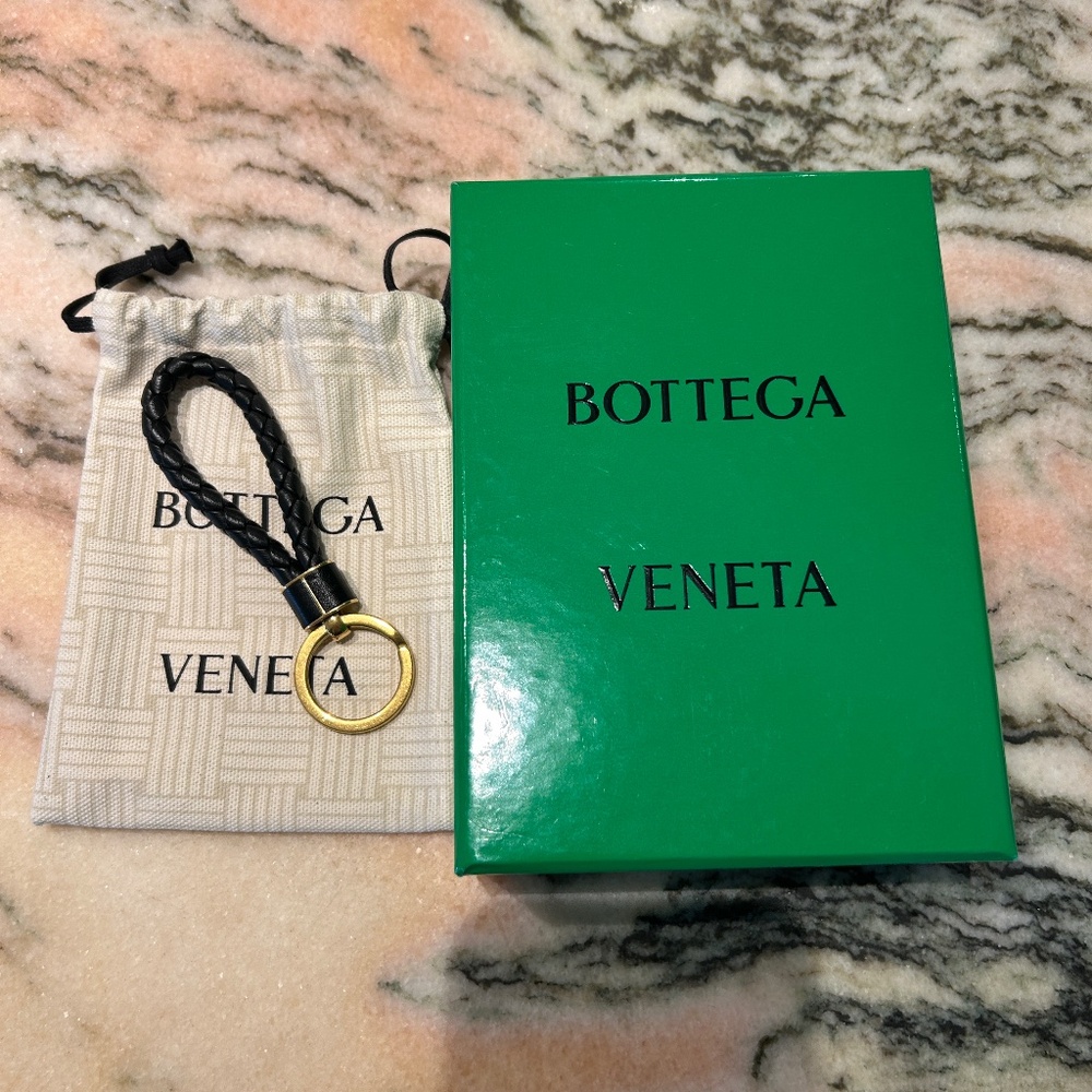 Bottega Veneta Intreccio leather key ring - Black lambskin/Gold hardware -